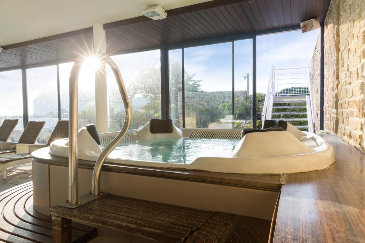 Hostellerie De La Pointe Saint-Mathieu - Spa & Restaurant بلوغونفولان المظهر الخارجي الصورة