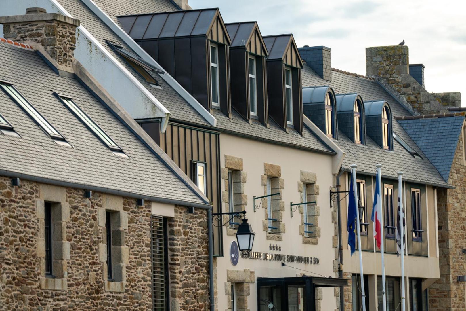 Hostellerie De La Pointe Saint-Mathieu - Spa & Restaurant بلوغونفولان المظهر الخارجي الصورة