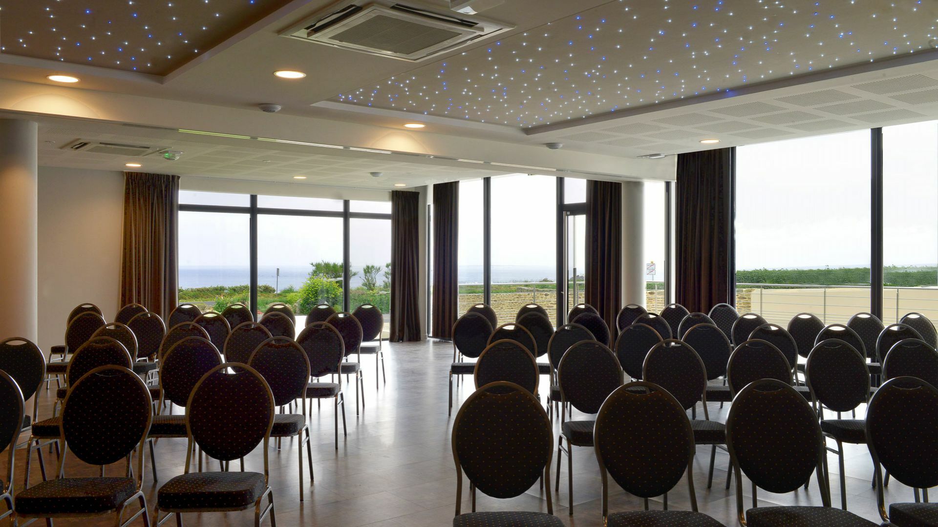 Hostellerie De La Pointe Saint-Mathieu - Spa & Restaurant بلوغونفولان المظهر الخارجي الصورة
